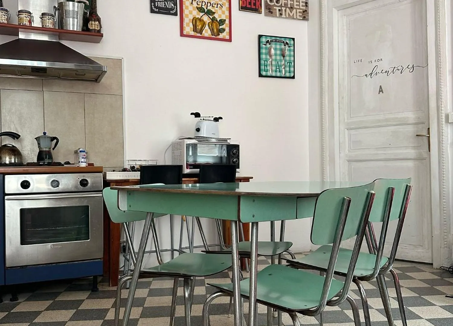 Via Zara Hostel Palermo Italy