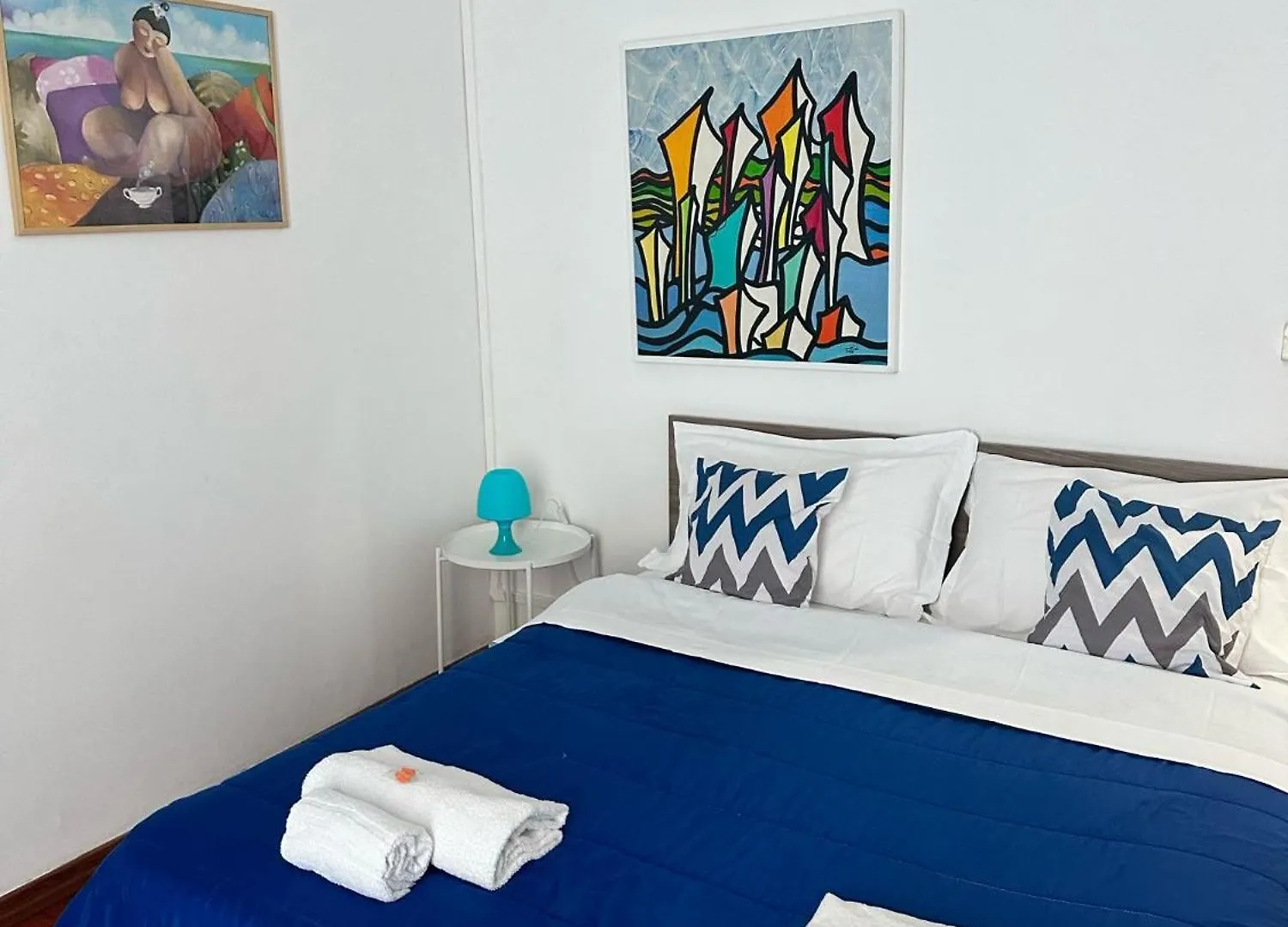 Albergue Via Zara Palermo 0*,