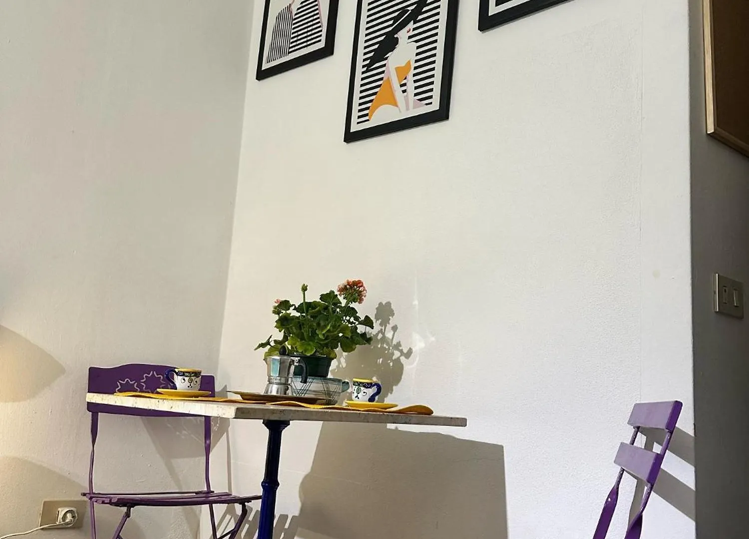 Albergue Via Zara Palermo Italia