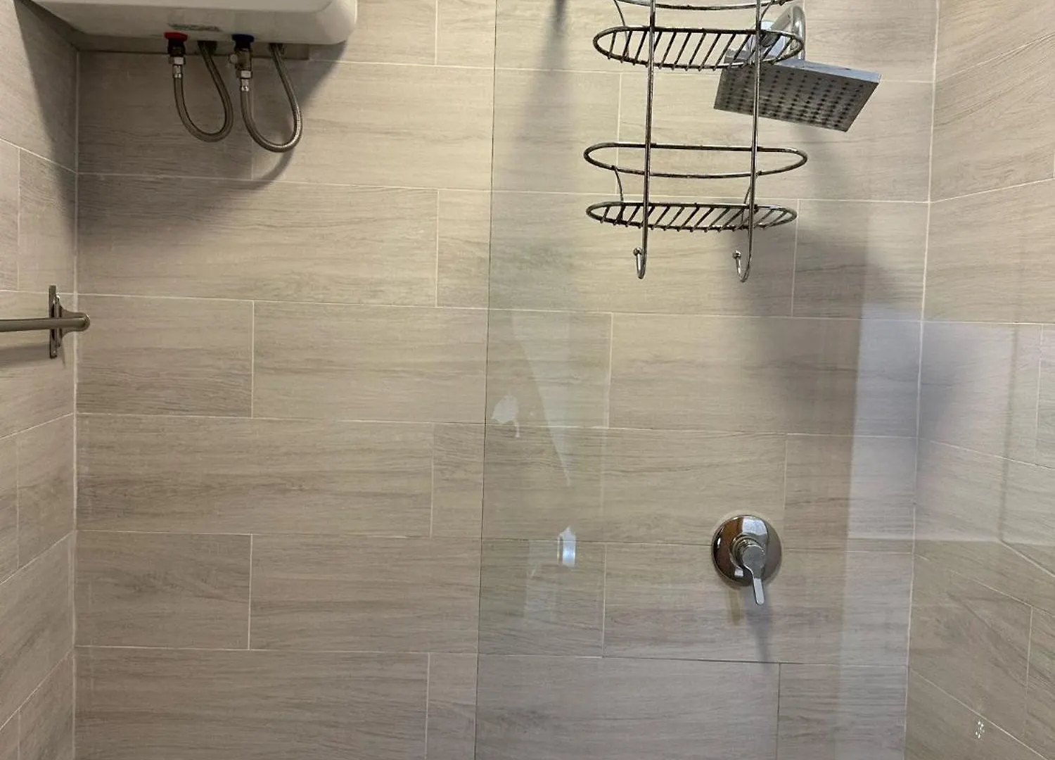 Albergue Via Zara Palermo Italia