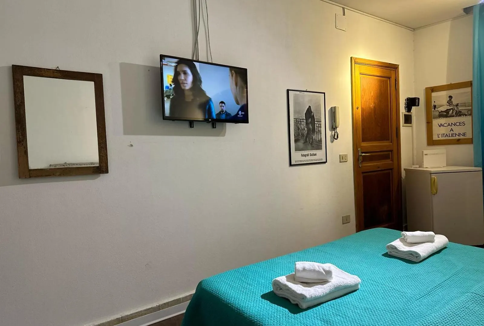 Albergue Via Zara Palermo 0*,  Italia