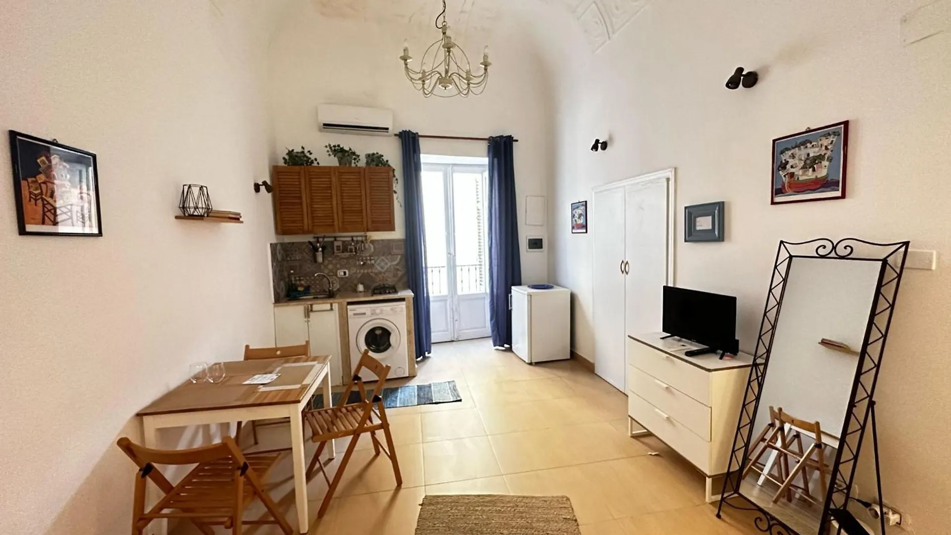 Hostal Albergue Via Zara Palermo